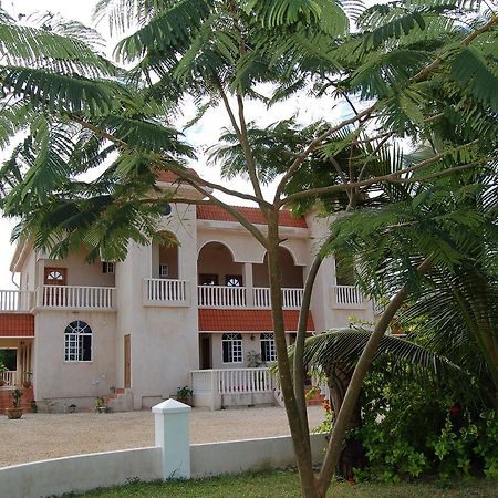 Serenity Sands Corozal Town Extérieur photo