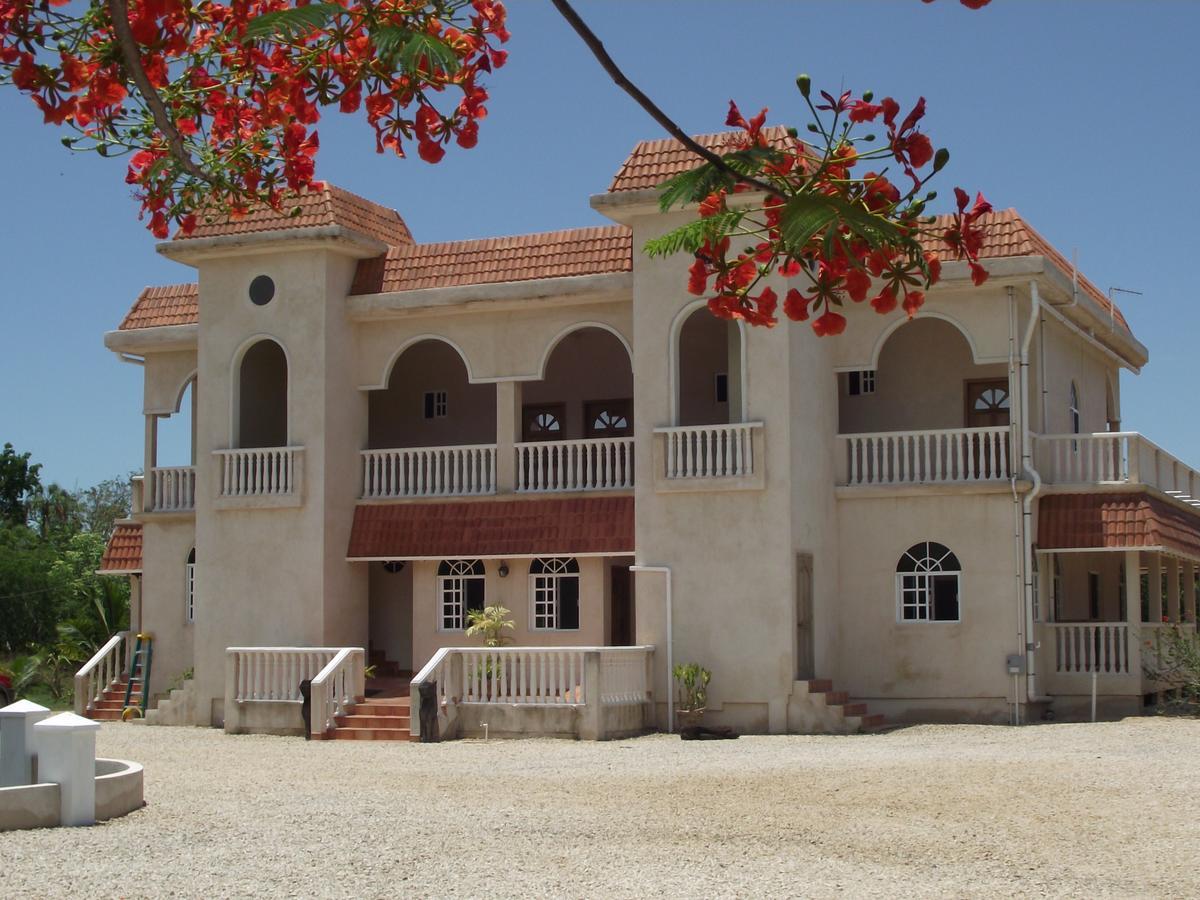 Serenity Sands Corozal Town Extérieur photo