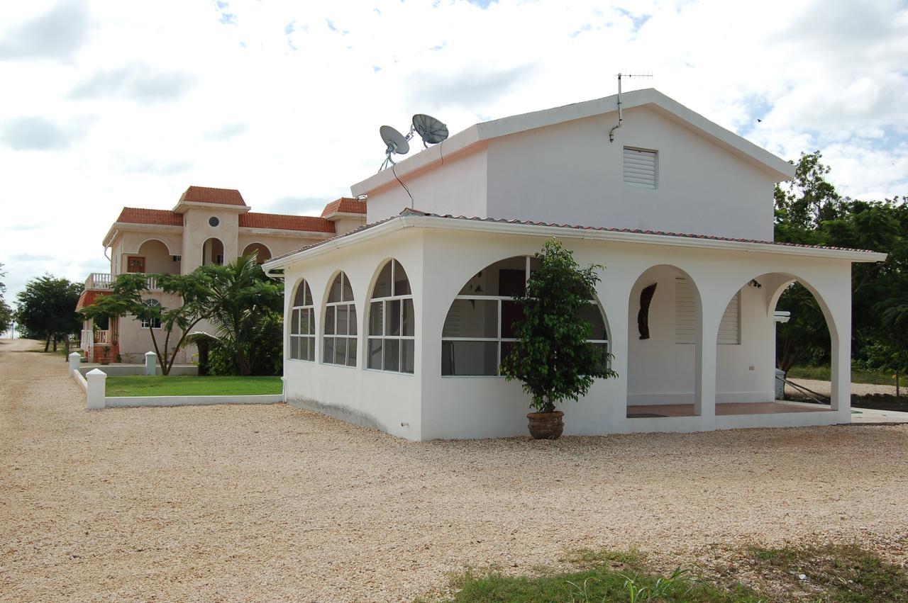 Serenity Sands Corozal Town Extérieur photo