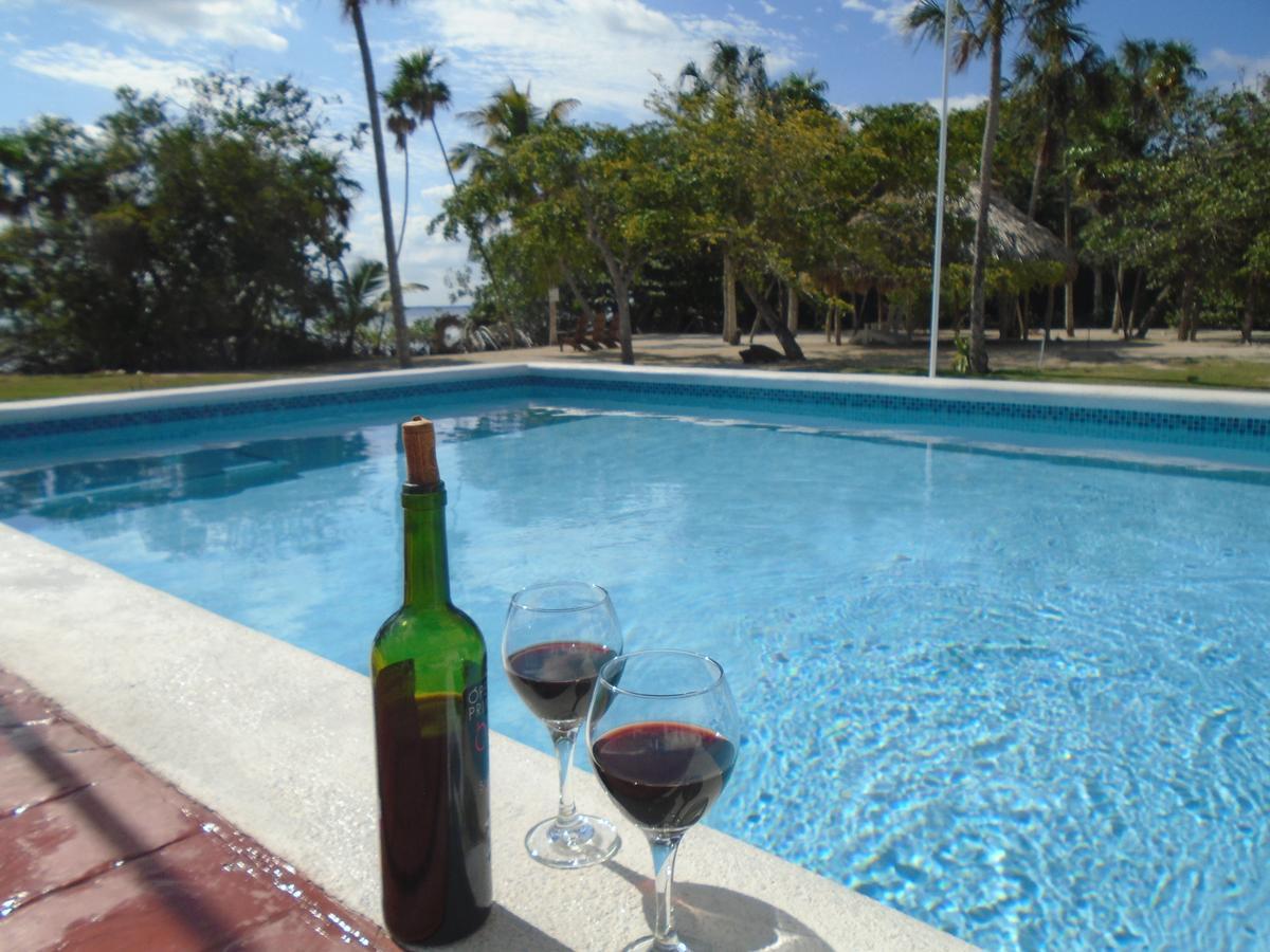 Serenity Sands Corozal Town Extérieur photo